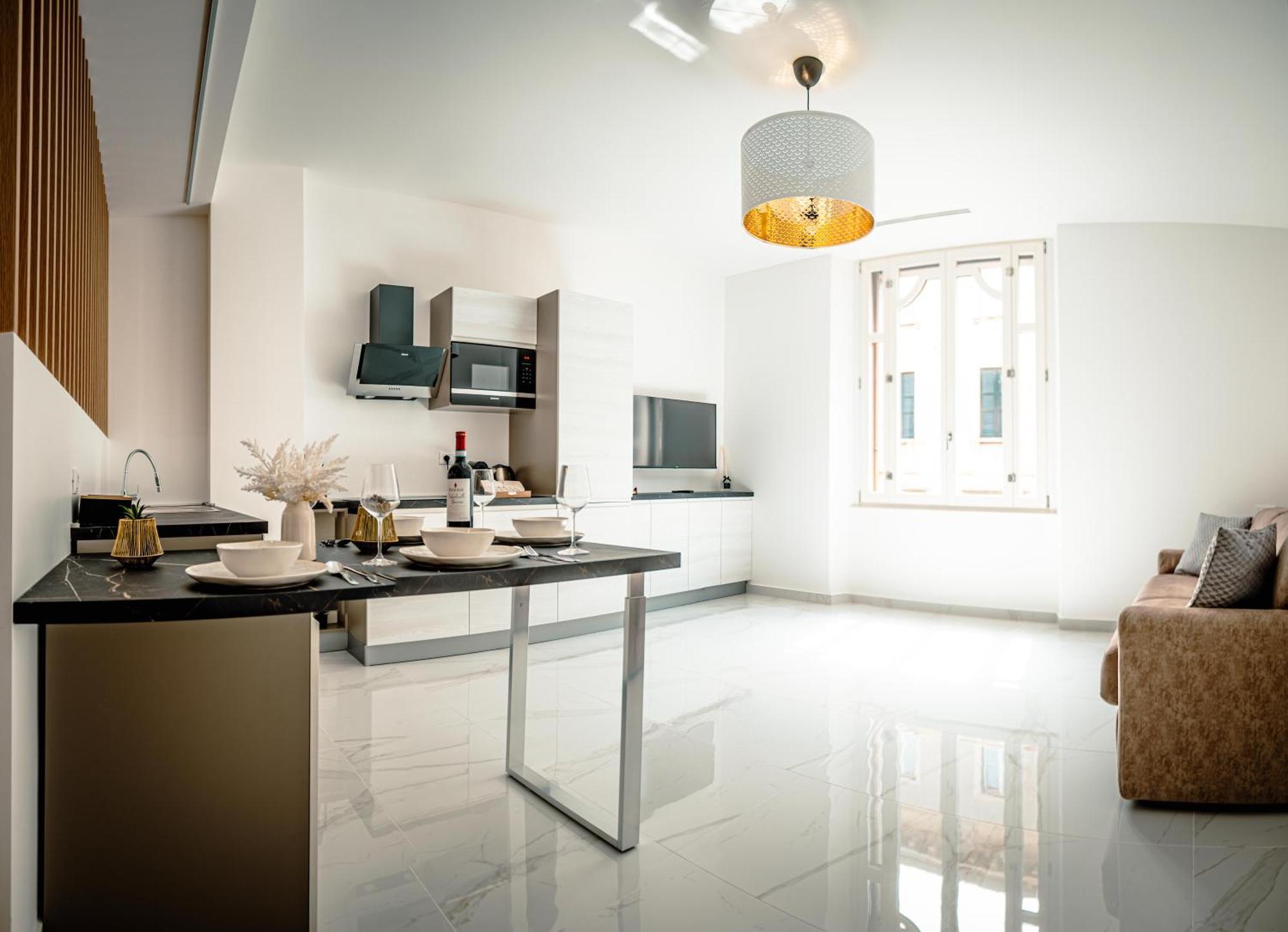 Mantovani Apartament-in The Heart Of Appartamento *